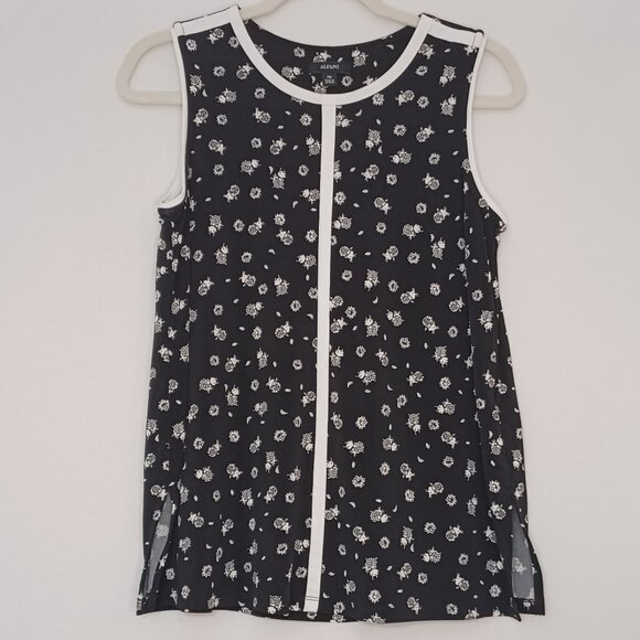 Alfani Tops - Women's Alfani Black & White Sleeveless Blouse w/side slits‎ Size Petite Medium